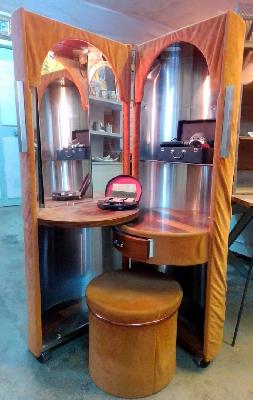 coiffeuse luidgi massoni 70,brocante, meubles d&rsquo;occasion, meubles anciens, objets anciens, objets et meubles vintage, &eacute;co design meubles, meubles seconde main, upcycling meubles et objets , upcycling,  mobiliers seconde main , upcycling , r&eacute;paration de meubles, r&eacute;novation de meubles, formation brocanteurs fianc&eacute;es, vieux objets, r&eacute;parateurs, tapissier ameublement